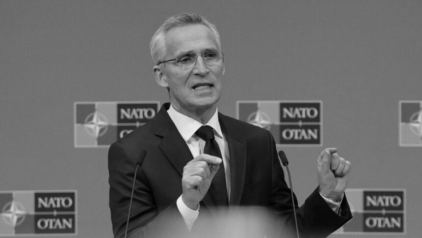 Столтенберґ закликав швидше дати Україні сучасне озброєння