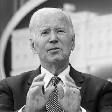 США можуть надати Україні бронемашин Bradley – Байден