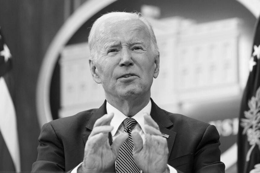 США можуть надати Україні бронемашин Bradley – Байден