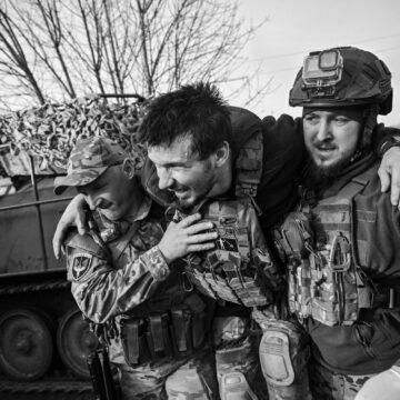РФ “все поставила” на Бахмут, але ЗСУ справляються