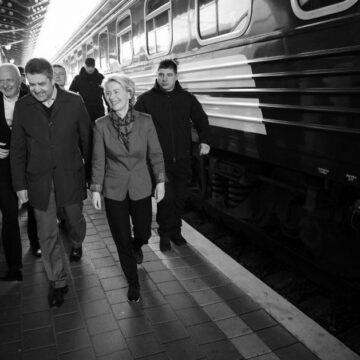 До Києва прибула президент Єврокомісії Урсула фон дер Ляйєн