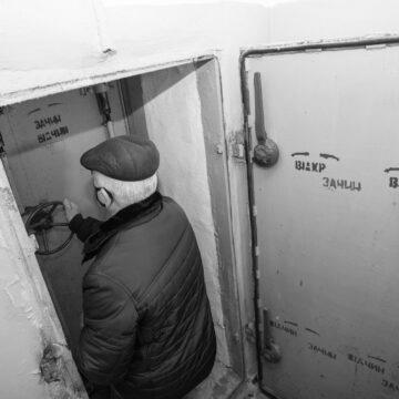 “Людей просто не пустили в укриття” – що не так із сховищами в Україні та як це виправити