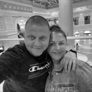 “Все чого я досяг – це ти” – Залужний чуттєво привітав дружину з ювілеєм