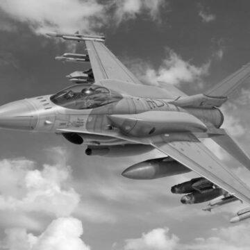 Винищувачі F-16 уже сідали на українських аеродромах ‒ Олещук