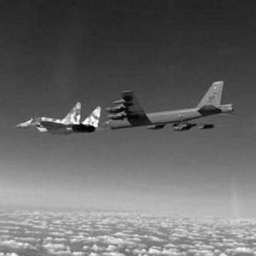 02 Три держави провели навчання авіації біля Кореї