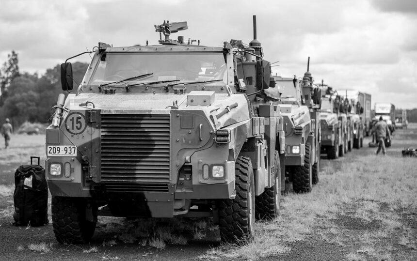 Австралія відправила Україні бронемашини Bushmasters