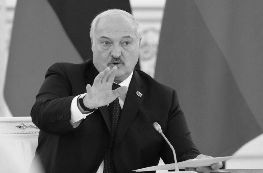 Кремль поглинає Білорусь: Лукашенко заговорив про потребу рятувати країну