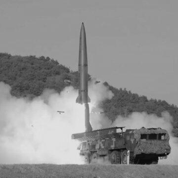 У північнокорейських ракетах, якими росіяни били по Україні, знайшли багато деталей з США та Європи