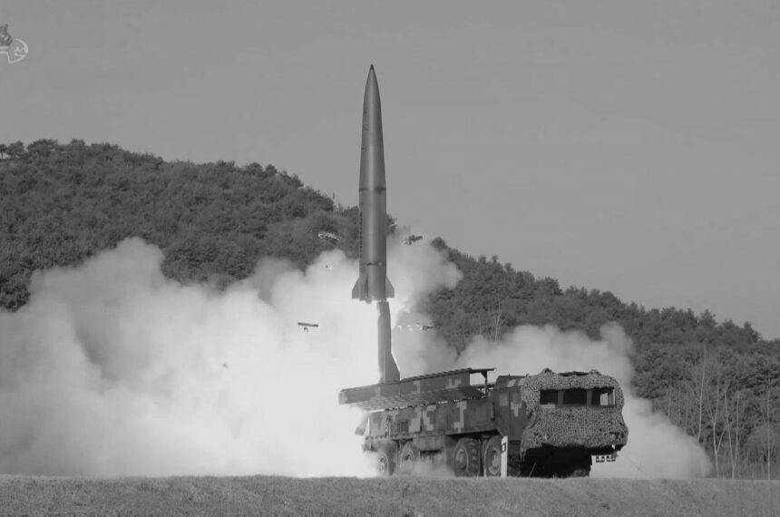 У північнокорейських ракетах, якими росіяни били по Україні, знайшли багато деталей з США та Європи