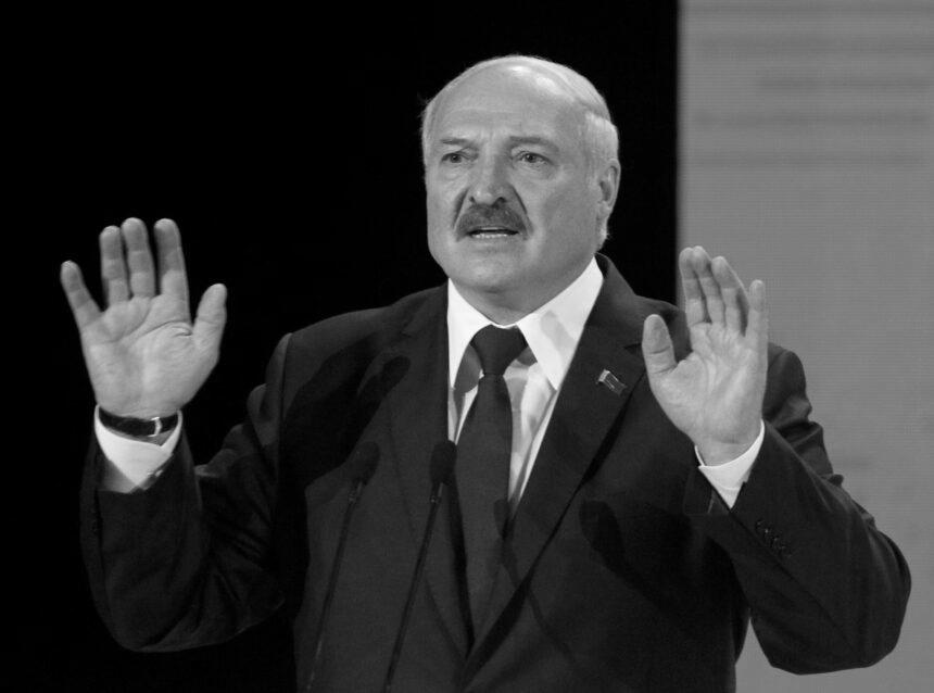 Білорусь не вступає у війну проти України, бо кордон забарикадований так, що нам туди не підійти, – Лукашенко