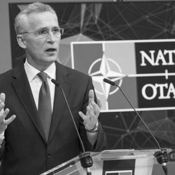 2 Столтенберг назвав два сценарії розвитку війни в Україні