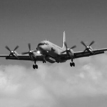 2 Шведські винищувачі перехопили російський розвідувальний літак