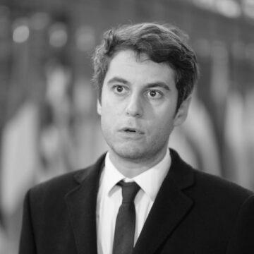 2 Євросоюз має покладатися не лише на “парасольку” НАТО – прем’єр Франції