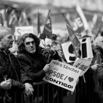 Thousands turn out at rally for Spain’s PM Pedro Sánchez