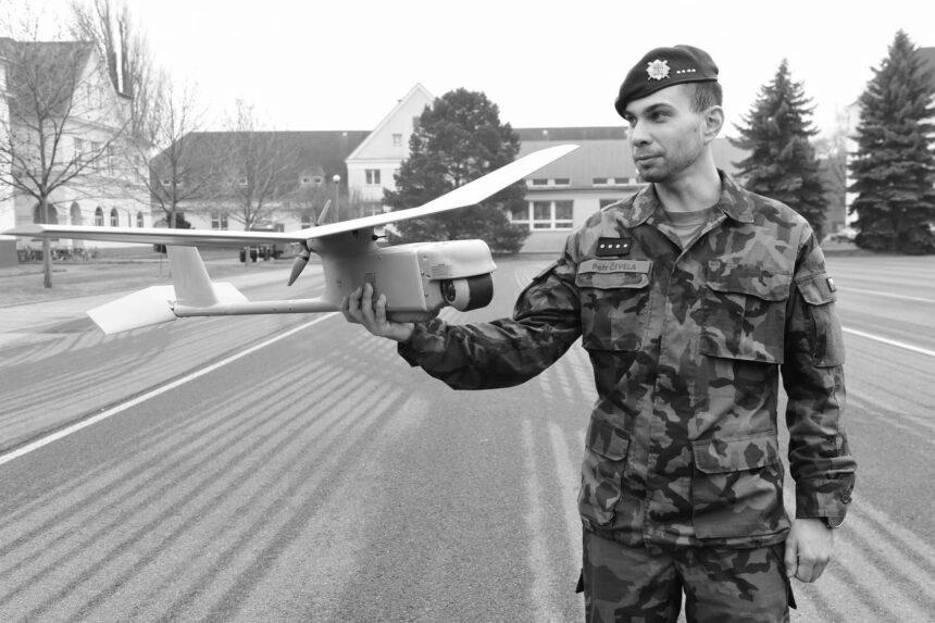 Чехія обладнає FPV-дронами усі свої підрозділи