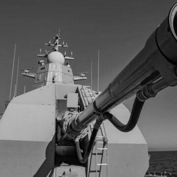 Росія тримає ударне угруповання в Азовському морі: у ВМС попередили про загрозу