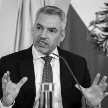 Канцлер Австрії висловився про атаки по Росії