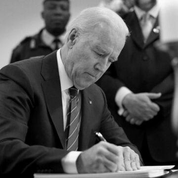 Байден у листі до демократів у Конгресі заявив, що продовжить боротися на виборах