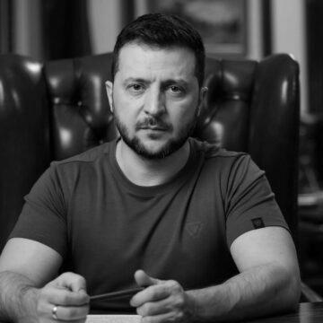 “Тут завжди буде Україна” – Зеленський звернувся до нації у День державності