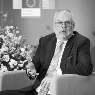 Президент Естонії закликав зняти всі обмеження з України