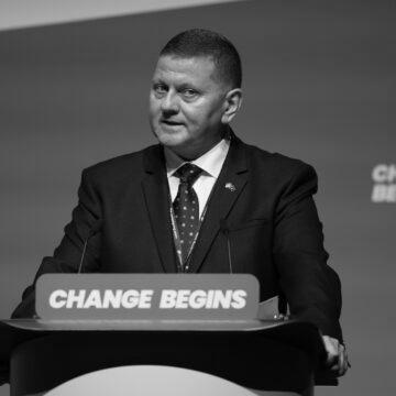 Залужний написав книгу “Моя війна” — початок трилогії про сучасну Україну