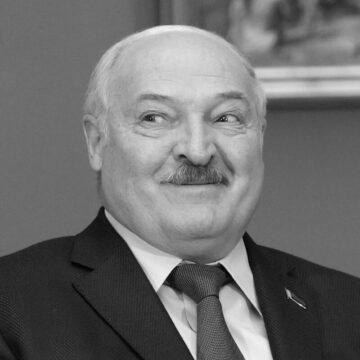 Олександр Лукашенко подавав в суд на 1200 білорусів