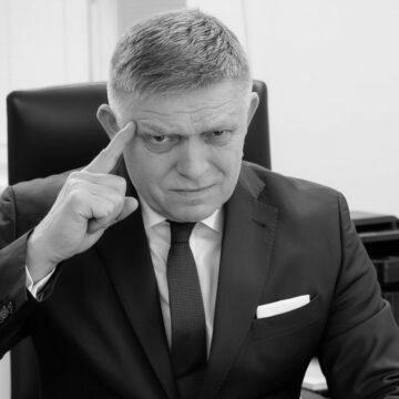 Фіцо прилетить на парад у Москву на запрошення Путіна