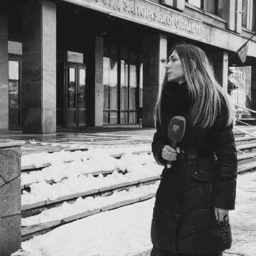 Різали ножем і били струмом. Журналістку Рощину катували в російському полоні – “Слідство.Інфо”