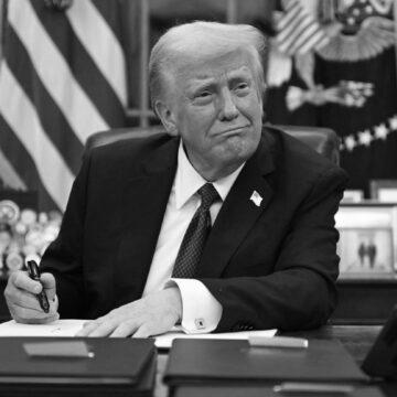 Трамп терміново скликає зустріч чиновників для обговорення України