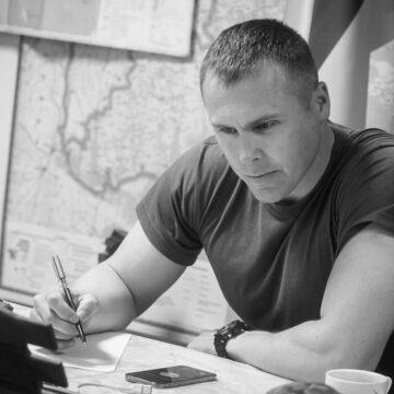 “Я цього не відкидаю”: Роман Костенко про можливість перемир’я у травні