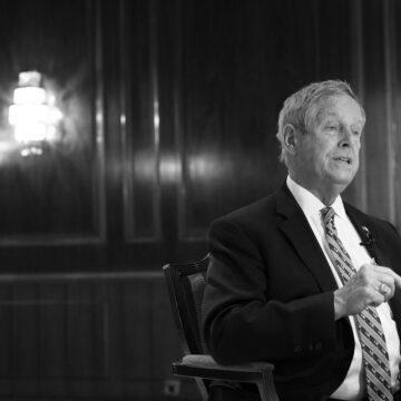 Конгресмен США висміяв “великоднє перемир’я” Путіна і назвав його воєнним злочинцем
