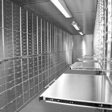 Уряд дозволив передати податківцям дані про рахунки та банківські сейфи українців