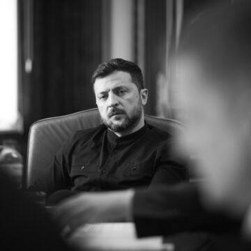 Журналістів на війні тепер страхуватимуть обов’язково: Зеленський підписав закон
