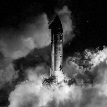 Ракета SpaceX потужно вибухнула під час випробування