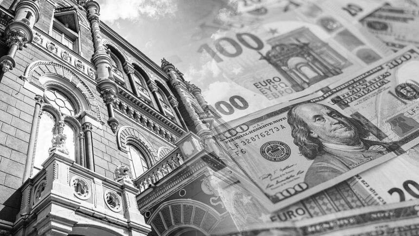 Економісти спрогнозували курс долара: помірне зростання у 2025 році
