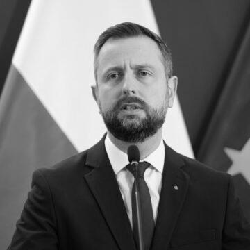 Глава Міноборони Польщі розкритикував рішення США призупинити частину військової допомоги Україні