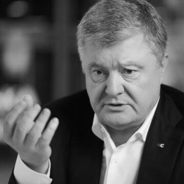 Порошенка знову не випустили за кордон — «Європейська Солідарність»