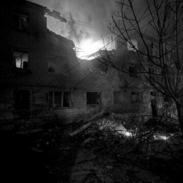 Запоріжжя зазнало атаки дронів: пошкоджено житлові будинки та підприємство