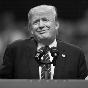 Трампу не подобаються вимоги Зеленського і Європи, він хоче миру на будь-яких умовах – ЗМІ