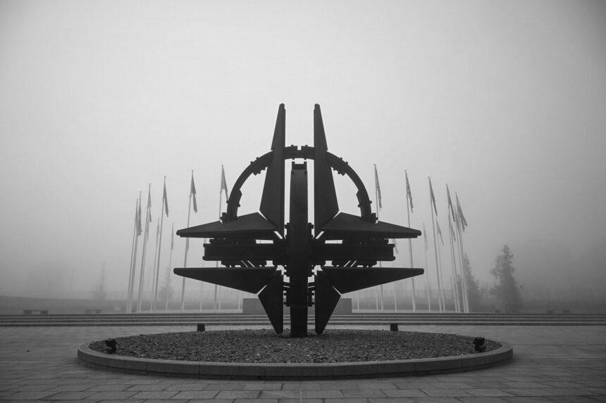 НАТО перевіряє готовність ядерного стримування: стартували навчання Steadfast Noon 2025