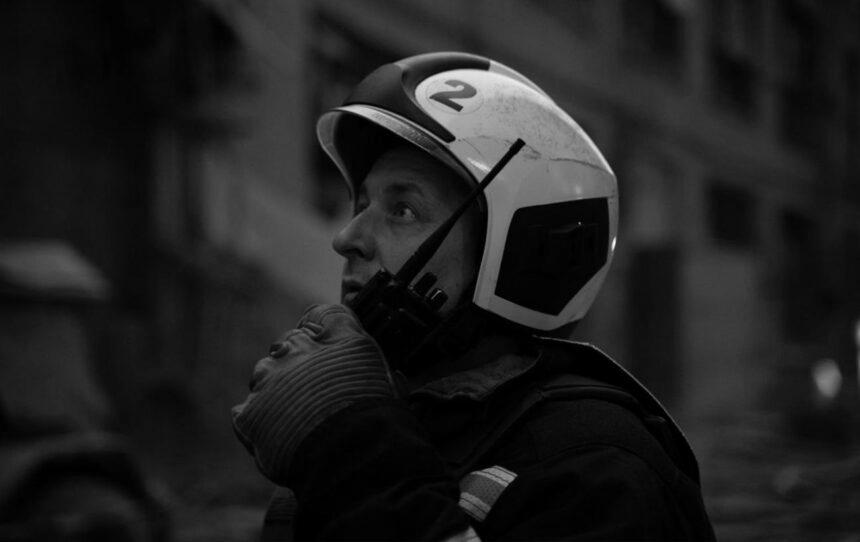 Нічна атака на Чернігівщину: дрони РФ спричинили пожежу та руйнування будинку (фото)