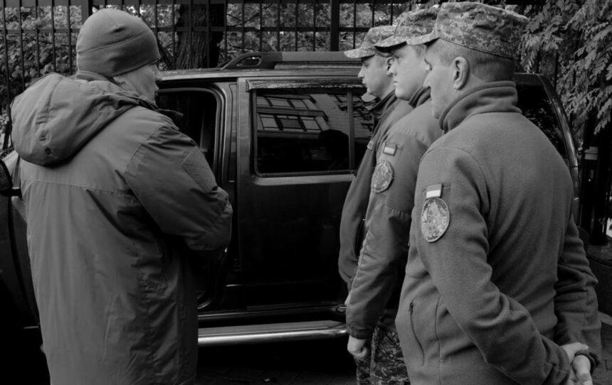 "Українська команда" передала чергову автівку бійцям Нацгвардії, - Палатний “Українська команда” передала чергову автівку бійцям Нацгвардії, – Палатний