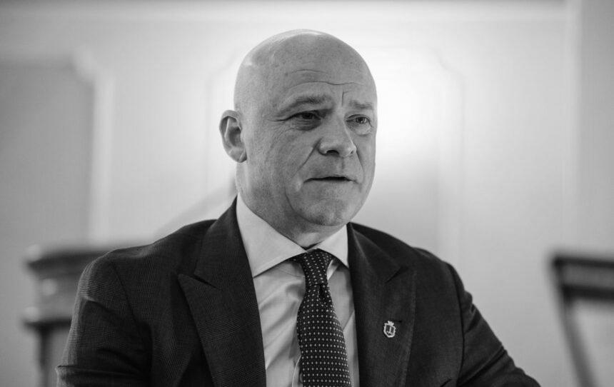 На сьогодні немає офіційних даних про припинення громадянства Труханова, – адвокат