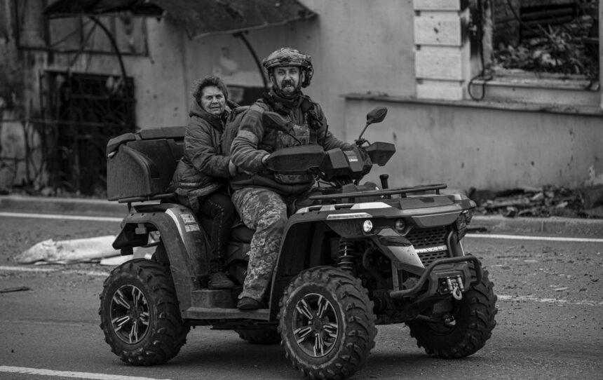 Дрони й імпровізація: CNN дізнався про новий рівень "битви розуму" між Україною та РФ Дрони й імпровізація: CNN дізнався про новий рівень “битви розуму” між Україною та РФ