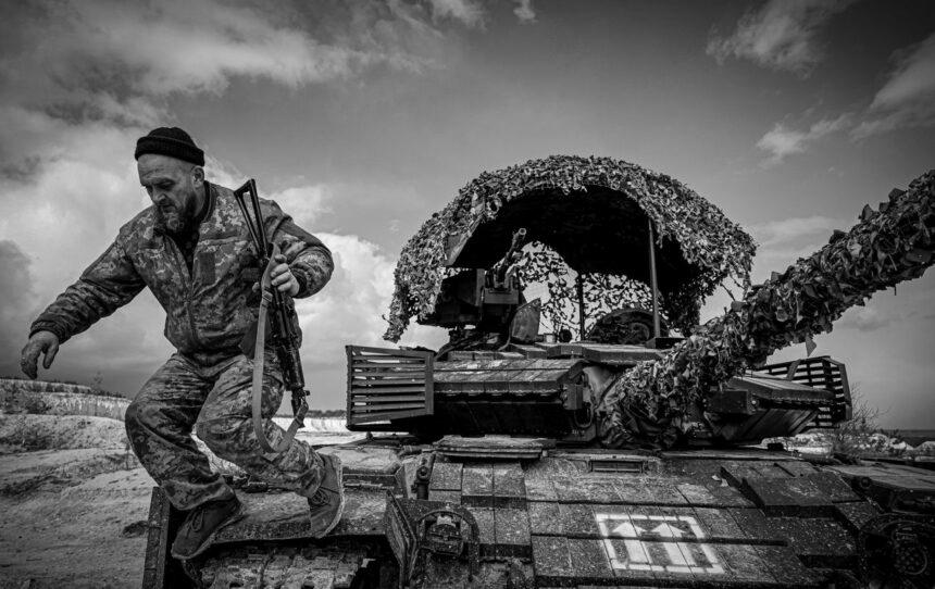 Операція під вогнем: десантники евакуювали 10 людей під час звільнення Кучеревого Яру