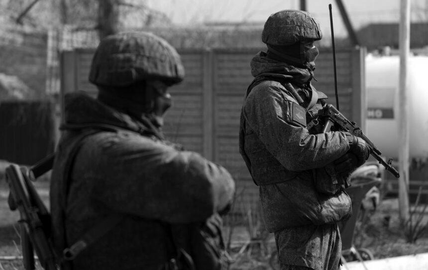 Росіяни вдарили по Херсону з РСЗВ: військові звернулися до жителів окупованих територій Росіяни вдарили по Херсону з РСЗВ: військові звернулися до жителів окупованих територій