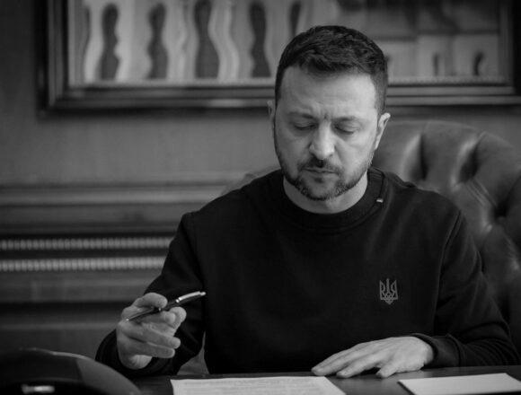 Зеленський призначив нового заступника секретаря РНБО: що про нього відомо Президент призначив нового заступника секретаря РНБО: що про нього відомо