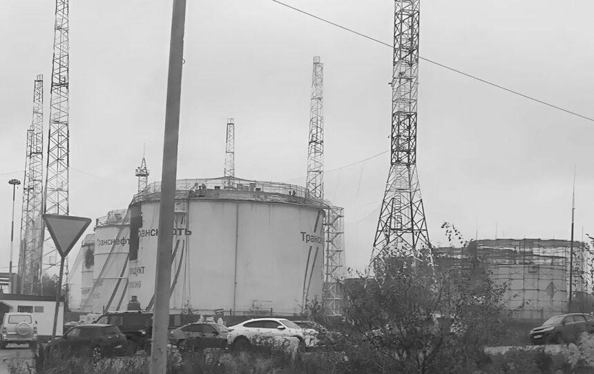 Партизани розвідали нафтобазу РФ біля Орла, що постачає паливо на два напрямки (фото) Партизани розвідали нафтобазу РФ біля Орла, що постачає паливо на два напрямки (фото)