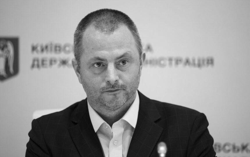 Київрада вимагає від президента звільнити Бахматова з посади керівника Деснянської РДА Київрада вимагає від президента звільнити Бахматова з посади керівника Деснянської РДА