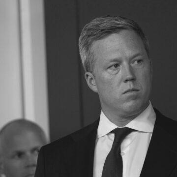 Міністр армії США попередив Україну про неминучу поразку, – NBC News